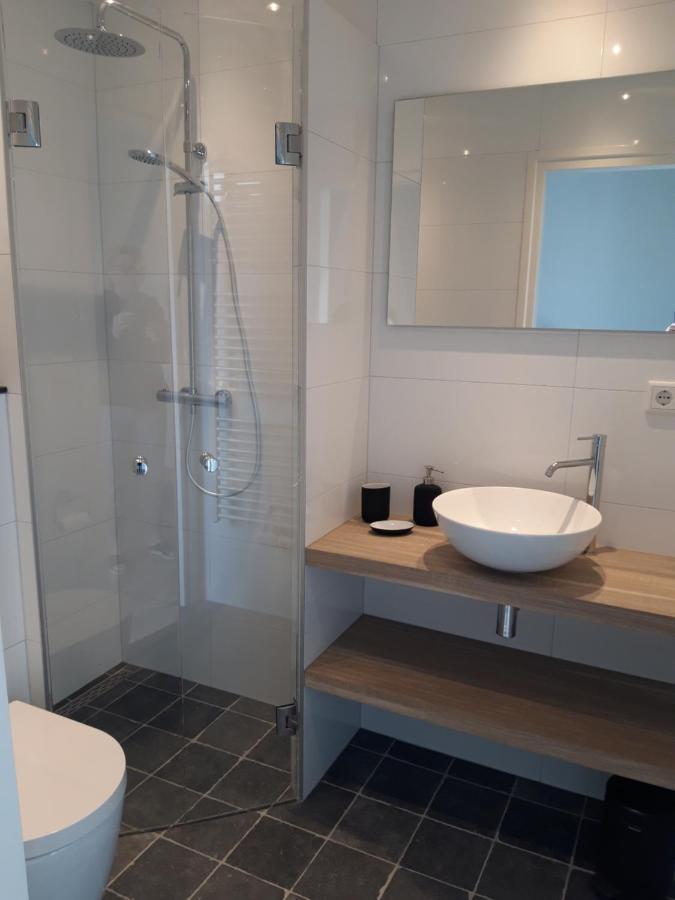 Vakantiewoning 100M Van Het Strand Met 1 Slaapkamer Westkapelle Bagian luar foto